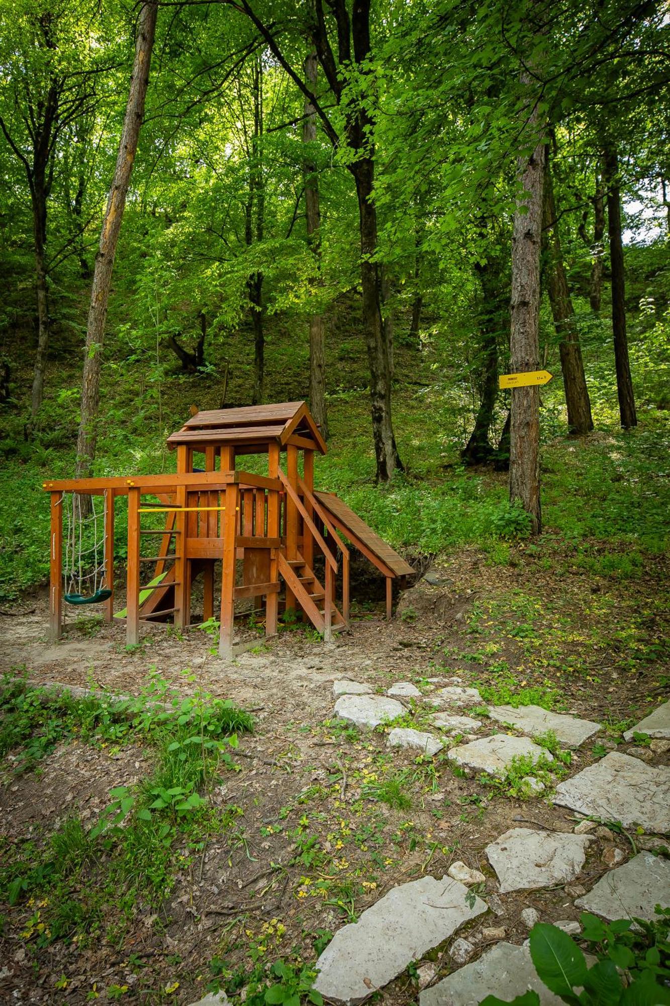 Dilijazz Hotel & Restaurant Dilijan Exterior foto